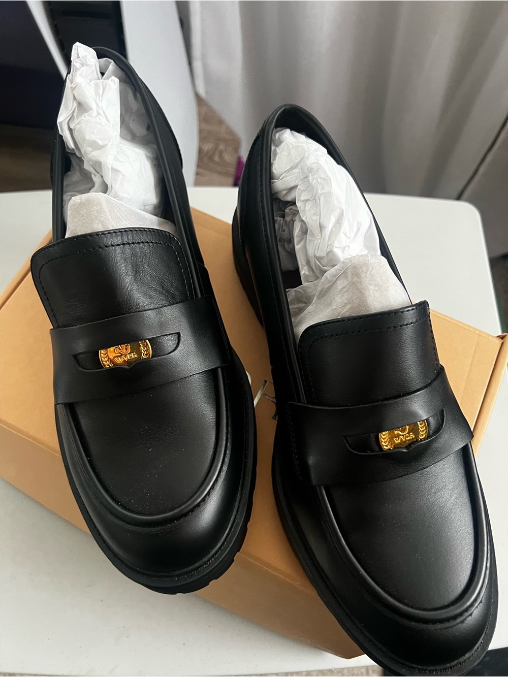 Black WYDR Extra Wide Width Leather Women’s Penny Loafers